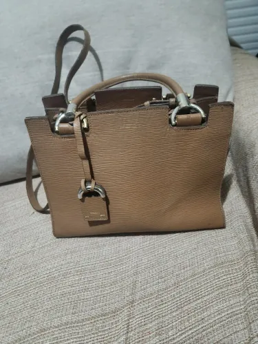Bolsa couro arezzo 