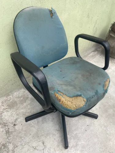 Cadeira para escritório Giroflex para estofar ou peças.