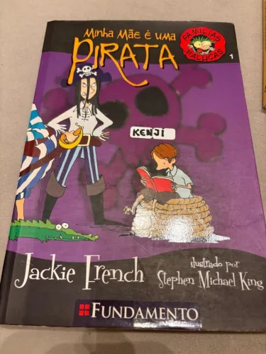 Livro Minha mãe uma pirata 
