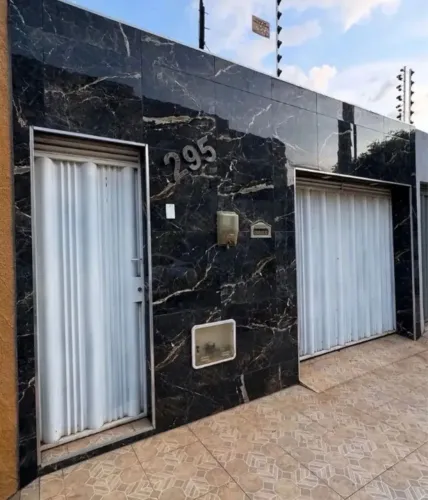 Vende-se - Santa Lúcia