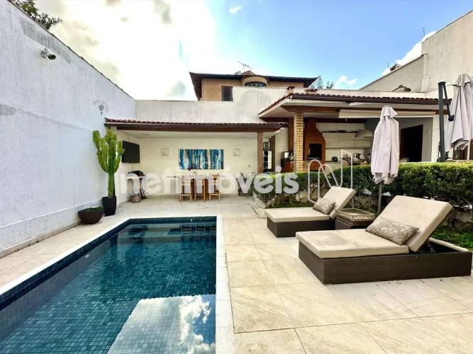 Casa à venda 4 quartos Lote 420 m²; Acabamento de alto padrão Belvedere