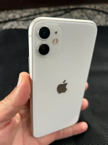 iPhone 11 100% original e muito conservado a venda