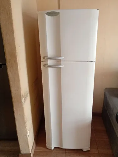 Geladeira Electrolux Frost Free 380 litros