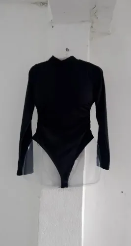 body feminino manga longa