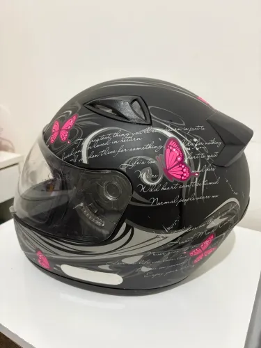 Capacete feminino TAM 58