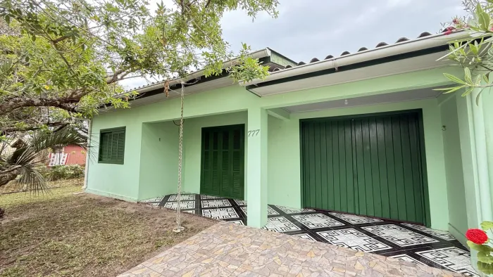 Casa à venda em Imbé - 4 dormitórios - Bairro Presidente! REF: 5506