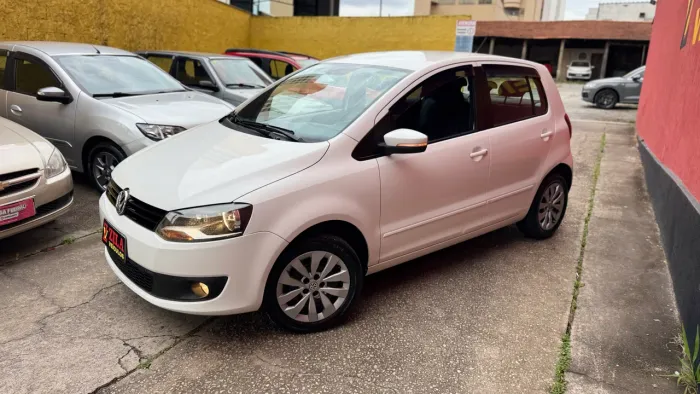 Volkswagen Fox 1.6 MI Total Flex 8V 5P 2013