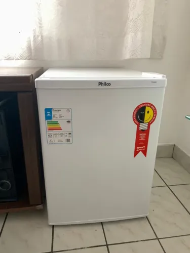 Frigobar Philco 68L 220V- Excelente estado