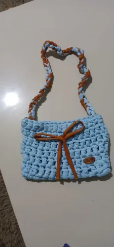 Bolsa azul com marrom