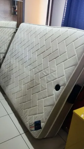 Vendo colchão Magnépra com massageador e luzes terapêuticas 