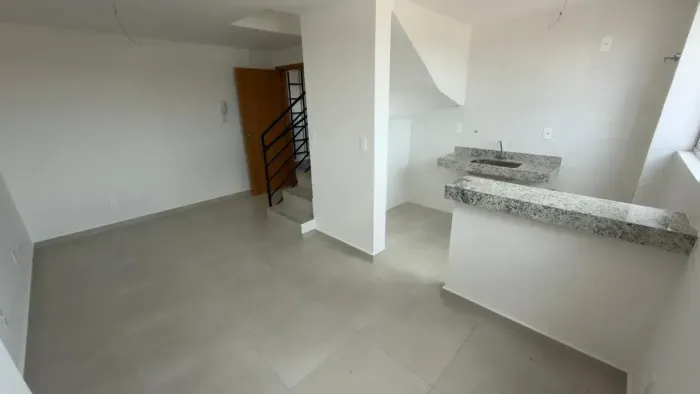 COBERTURA NOVA- PRONTA PRA MORAR NO JARDIM LEBLON