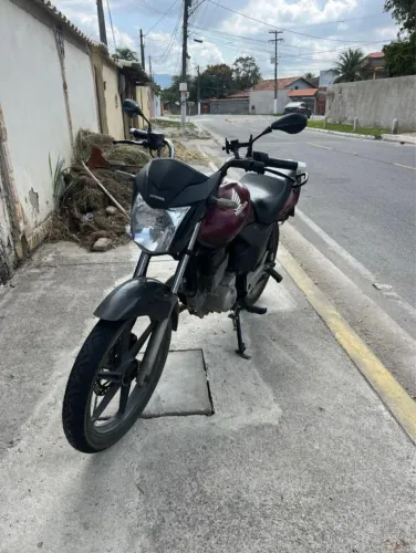 Vendo 150 mix 2011 em dia porém com duas multas