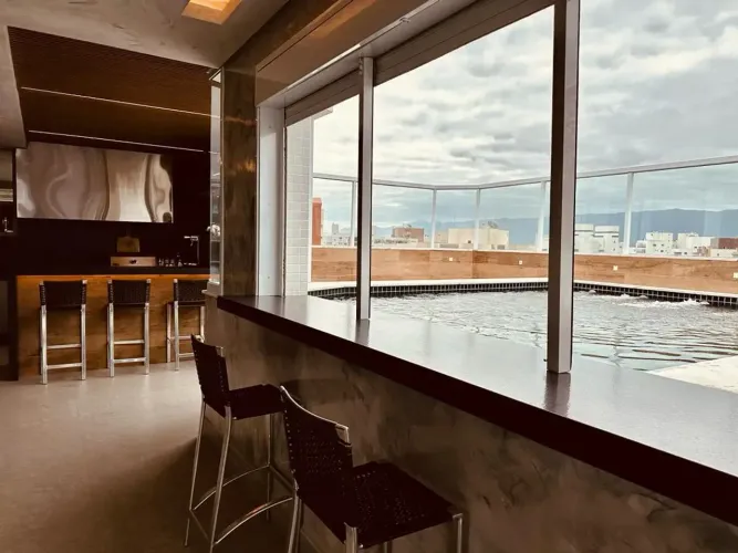 Cobertura com piscina privativa - Alto Padrão com vista pro mar