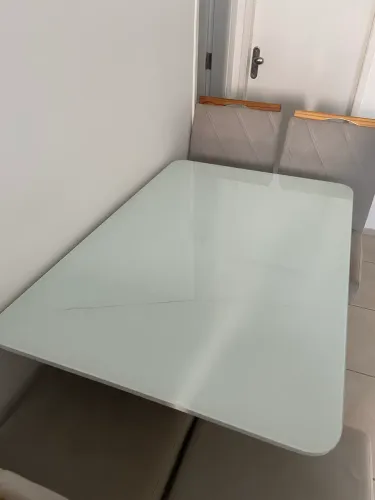 VENDO!! Mesa de jantar sofisticada 4 lugares. Excelente estado!