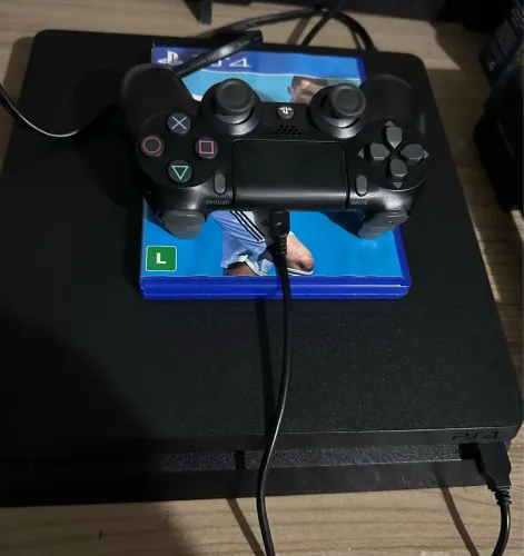 Ps4 slim 1 Tera + Jogo + Brinde