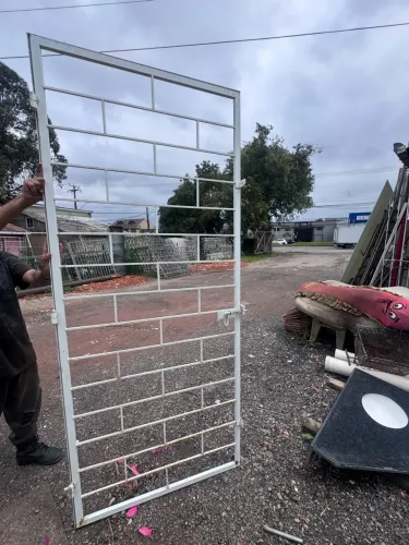 GRADE PARA PORTA 0.95x2.24