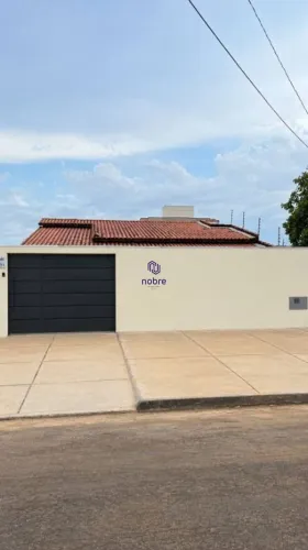 Casa com 3 dormitórios para alugar, 120 m² por R$ 2.790,00/mês - Plano Diretor Sul - Palma