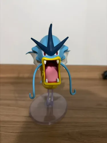 Gyarados epic battle jazwares