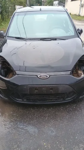 Ford Fiesta Zetec Rocan Sucata 