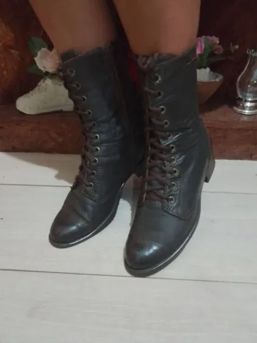 Bota em couro n°36 Zutti 