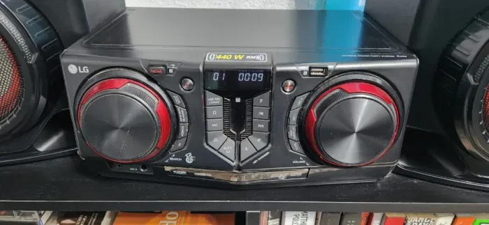 Mini System LG, 440W RMS, Multi Bluetooth, com Controle Remoto - CJ44