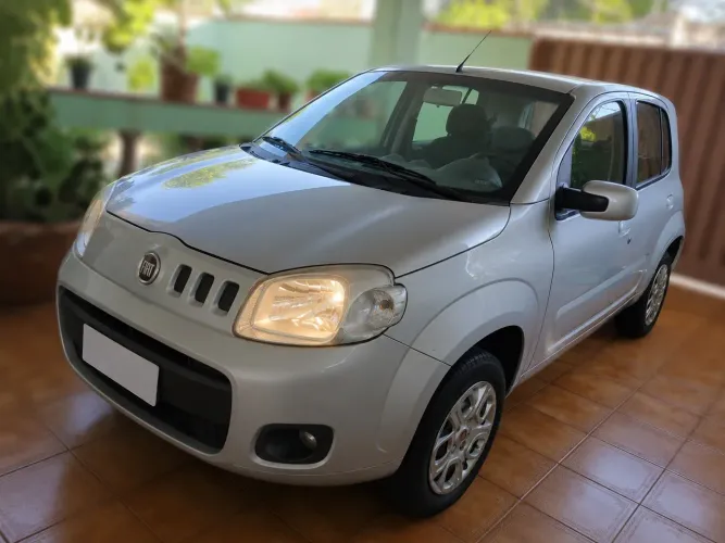Fiat Uno Vivace Celeb. 1.0 EVO F.flex 8V 5P 2013
