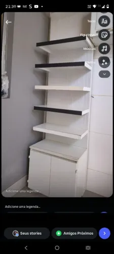 Prateleira multifuncional