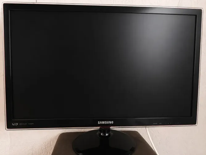 TV Samsung LED em ótimo funcionamento | Ideal para TV ou Monitor!