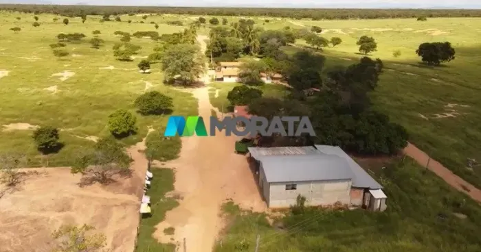 FAZENDA À VENDA - 1.100 HECTARES - JANAÚBA (MG)