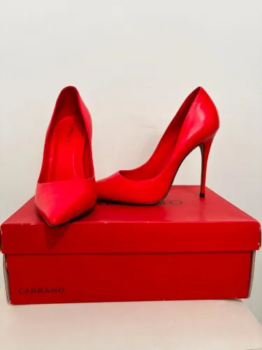 Scarpin Vermelho Carrano Nº36 - Salto Alto Agulha 11cm