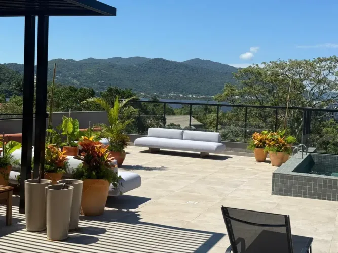 Apartamento 2 dormitórios sendo 1 suíte à venda no Canto da Lagoa - Empreendimento novo F