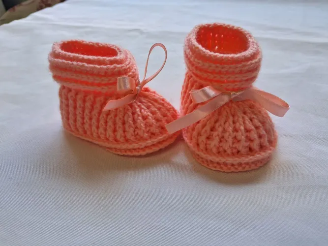 Sapatinho de crochê para bebê