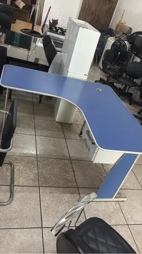 Mesa em L escritório