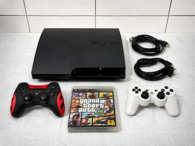 PlayStation 3 (PS3) Super Slim Completo + 2 controles + GTA V + Cabos 