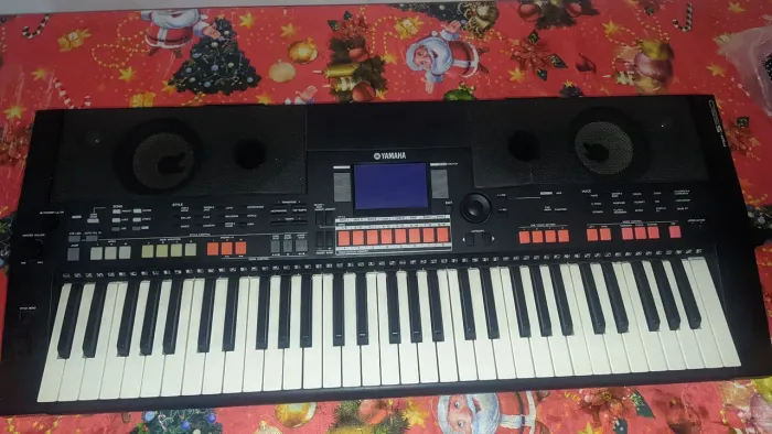 yamaha psr s550