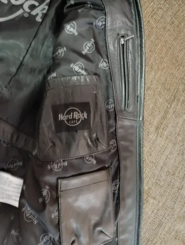 Jaqueta hard rock couro