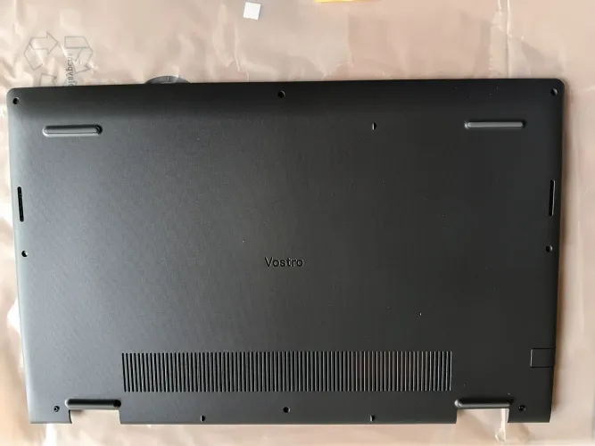 Bottom Dell Vostro 3520
