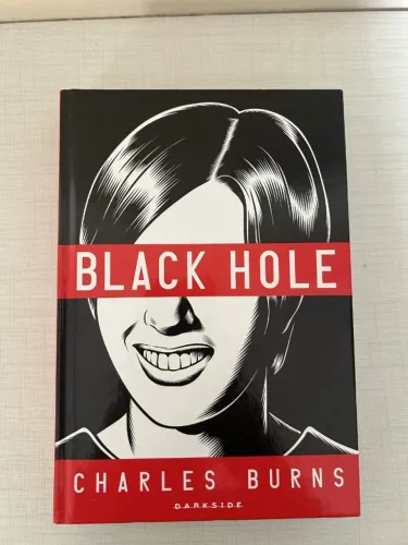 Black Hole - Charles Burns