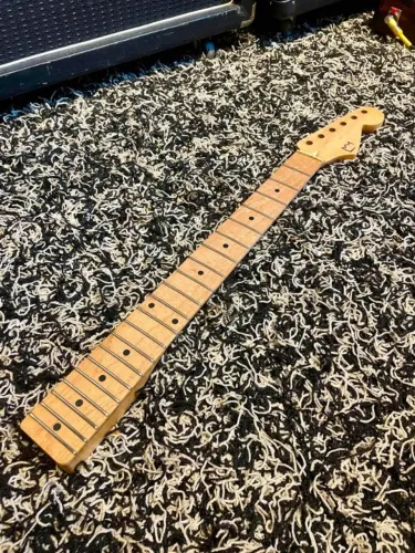 Braço Strat Emerson Parts