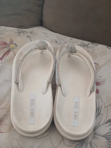 Vendo Sandálias femininas