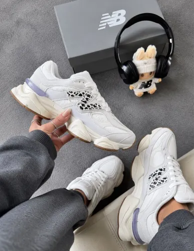 Tênis New Balance 9060