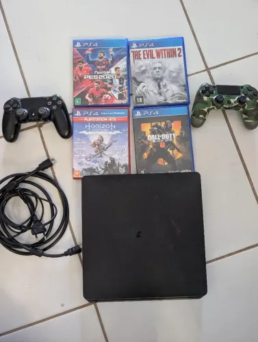 PlayStation 4 - PS4 slim