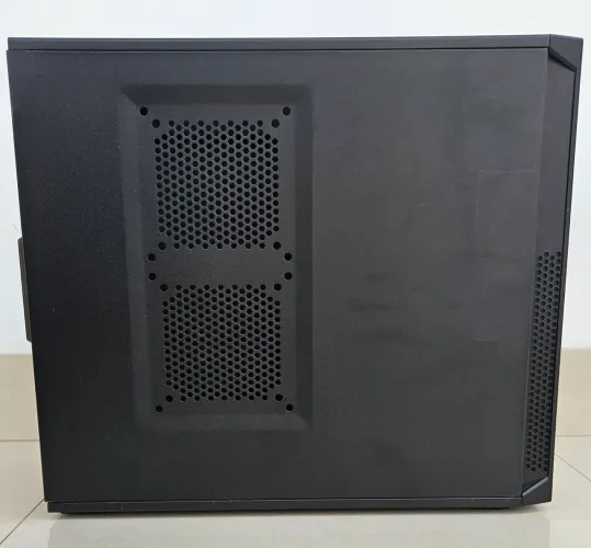 Gabinete Gamer Corsair Carbide 200R - Mid-Tower, Preto