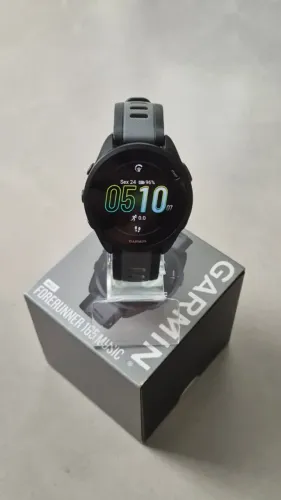 GARMIN FORERUNNER 165 MUSIC