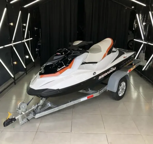 JET SKI 