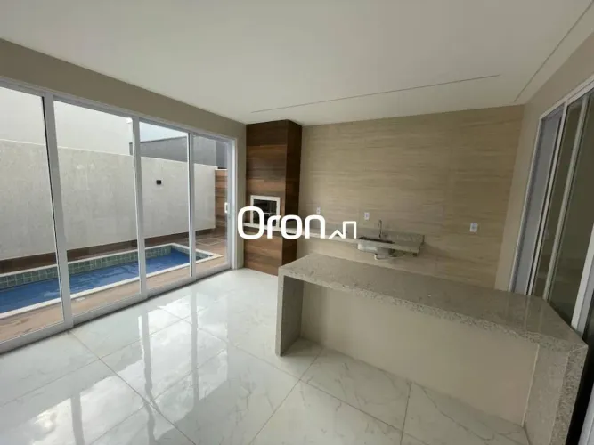 Sobrado à venda, 251 m² por R$ 1.600.000,00 - Parqville Pinheiros - Aparecida de Goiânia/G