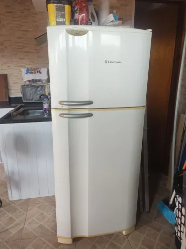 Geladeira Frost Free Electrolux - Usada - Funcionando Perfeitamente