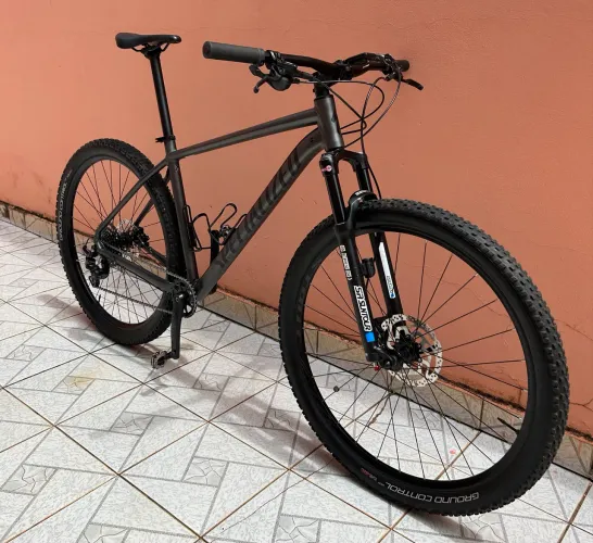 Bicicleta Specialized Rockhopper Comp - Tam. XL