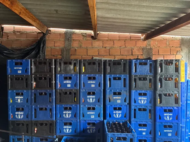 VENDO 200 CAIXAS DE LITRINHOS 300ml com 23unidades vazias