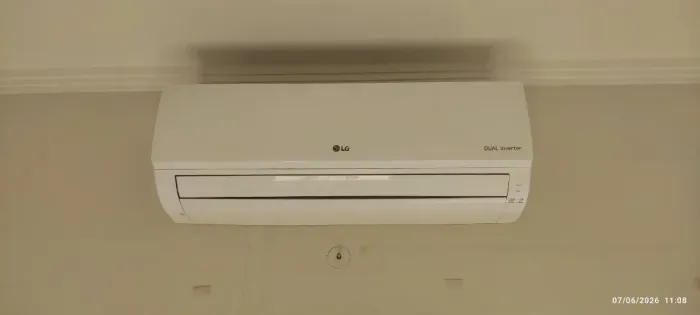 AR-CONDICIONADO LG DUAL INVERTER VOICE + AI 9.000 BTUs Wi-Fi - SEMINOVO